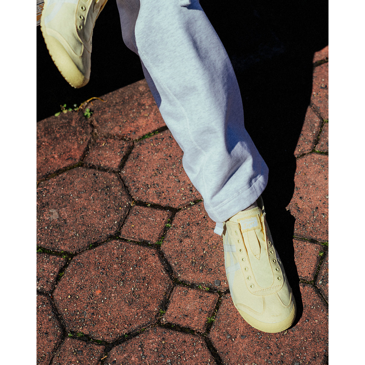 MEXICO 66 SLIP-ON - YELLOW / CREAM - view 10